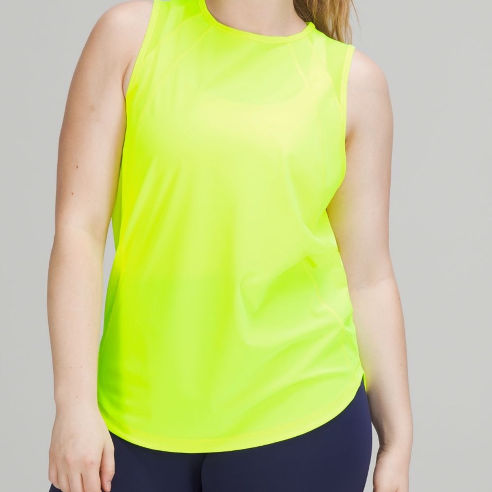 Lulu lemon new with tags sculpt tank yellow size 8